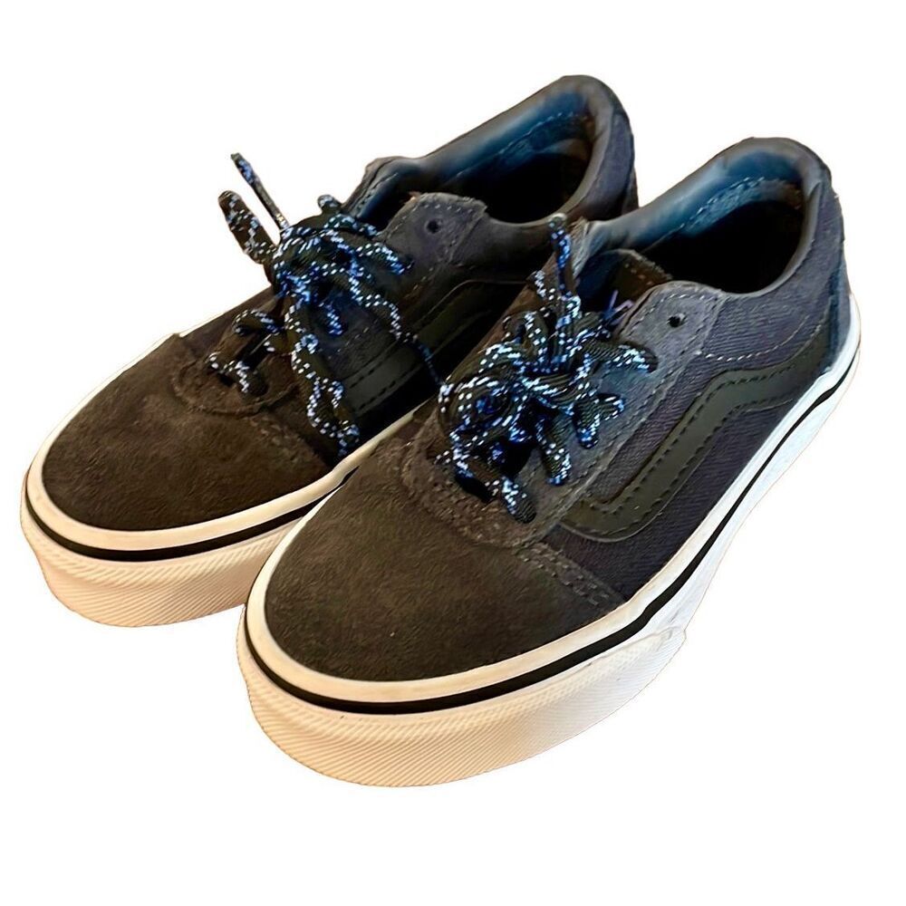 Vans grey sneakers boys size 11 EUC